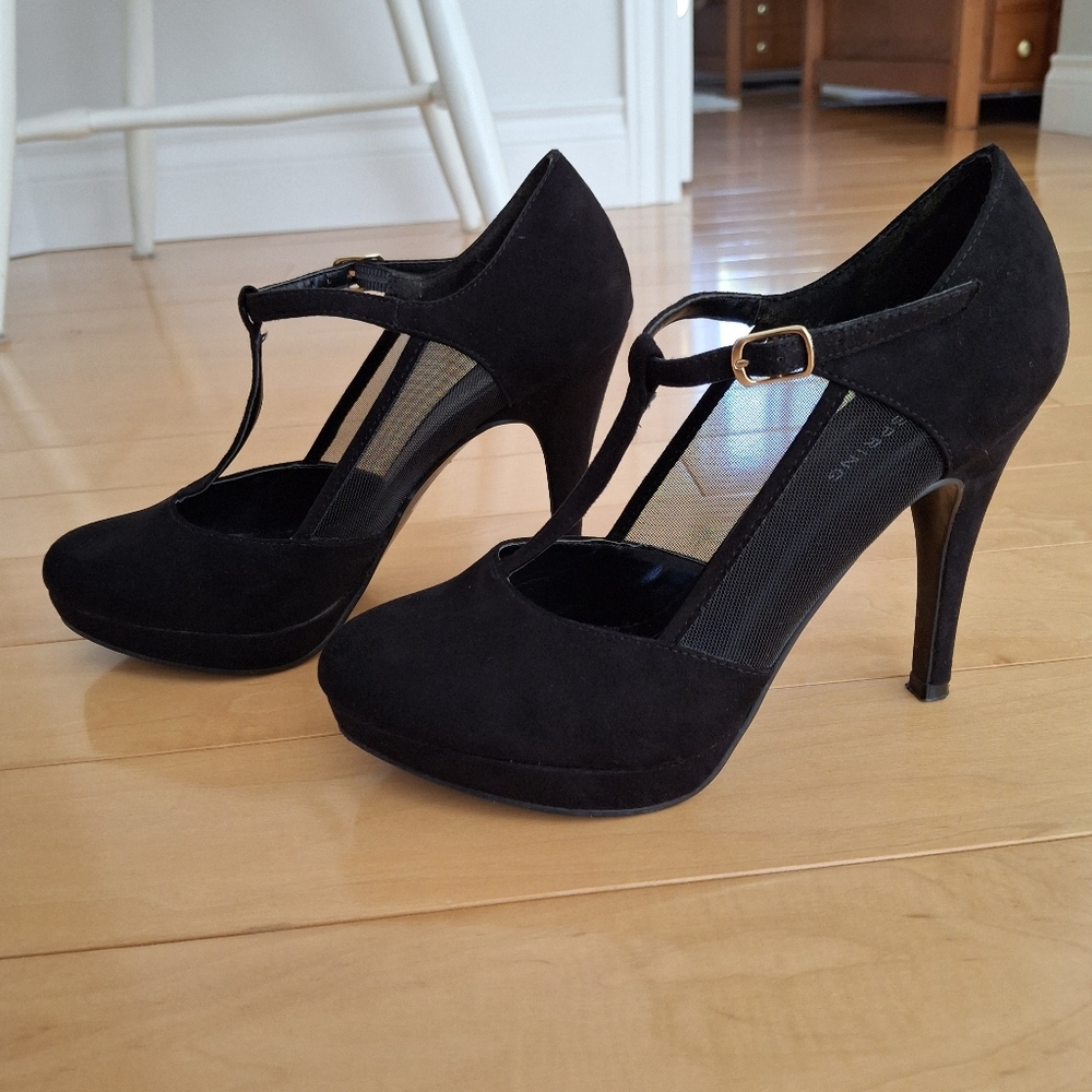 Call it Spring platform heels size 7.5